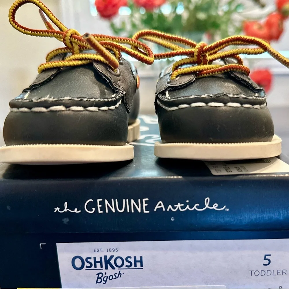 OshKosh Toddler Boat Shoes